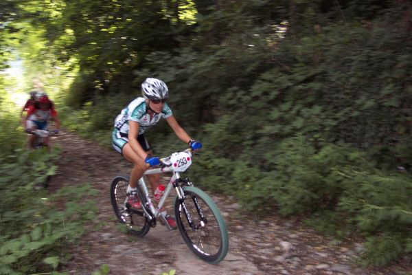 CanzoBike 2004 - Trofeo OMP; Paola Bonacina in lotta con Katia Valli